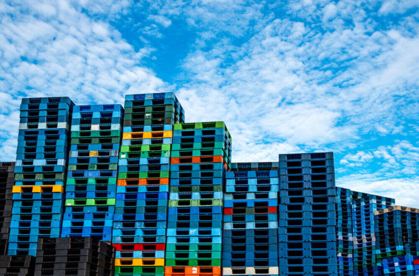  Why Smart Traders Track More Than Oil and Gas